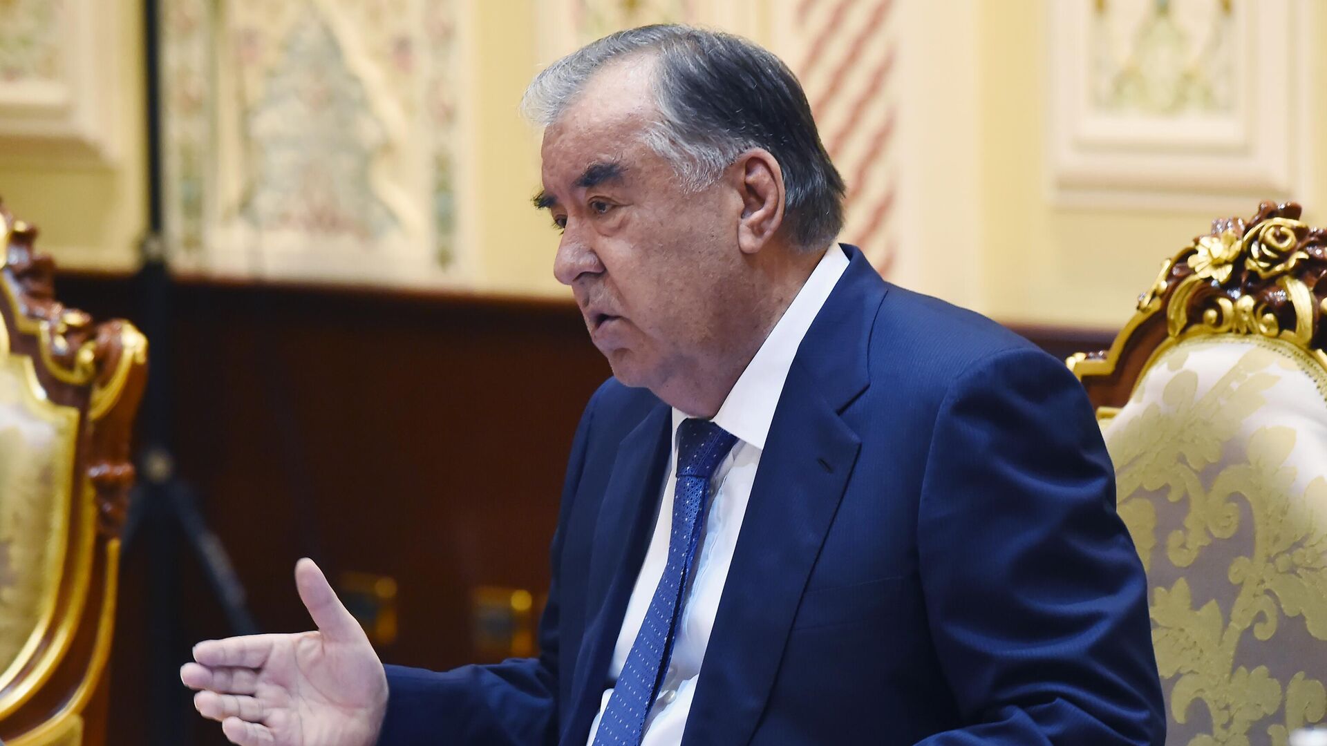 Рахмон выразил соболезнования родственникам погибших в страшном ДТП