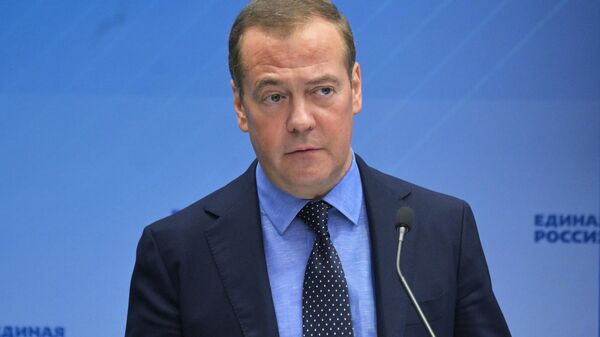 Заместитель председателя Совета безопасности РФ, председатель партии Единая Россия Дмитрий Медведев - Sputnik Таджикистан