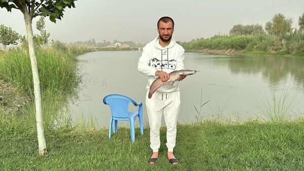 Боец ММА Абубакар Нурмагомедов на отдыхе в Таджикистане - Sputnik Таджикистан
