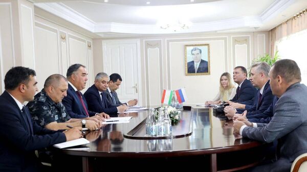 Встреча Раджаббоя Ахмадзоды и Алексея Фролова - Sputnik Таджикистан