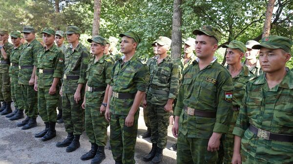Военнослужащие в Хатлоне - Sputnik Тоҷикистон
