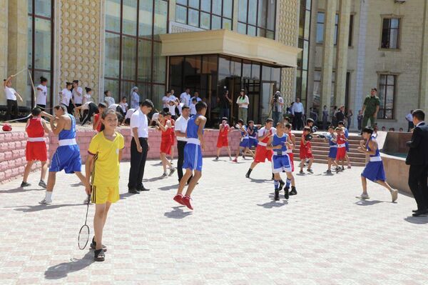 В ходе мероприятия также были проведены тренировки по различным видам спорта. - Sputnik Таджикистан