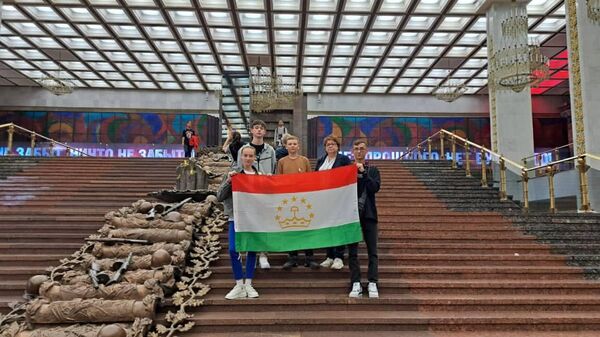 Школьники из Таджикистана посетят культурные сокровища Петербурга - Sputnik Тоҷикистон