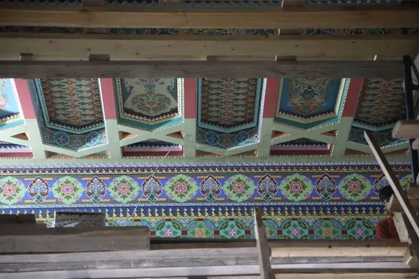 Лоиҳаи бозсозӣ аз бинои маъмурӣ, осорхона, маҳаллаи қадимаи шаҳр, чойхона, ҳаммомхона, меҳмонхона, девори қадимаи ҳокимнишин, растаҳои савдо иборат мебошад. Лоиҳаи бозсозӣ аз бинои маъмурӣ, осорхона, маҳаллаи қадимаи шаҳр, чойхона, ҳаммомхона, меҳмонхона, девори қадимаи ҳокимнишин, растаҳои савдо иборат мебошад. - Sputnik Тоҷикистон