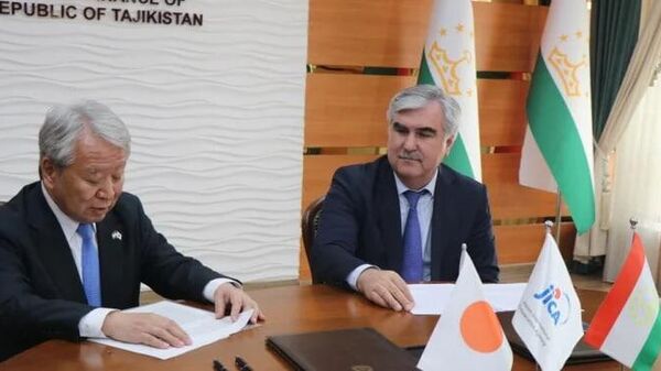 В Душанбе состоялась церемония подписания Грантового соглашения по Проекту предоставления стипендий для развития человеческих ресурсов в Министерстве финансов Таджикистана - Sputnik Таджикистан