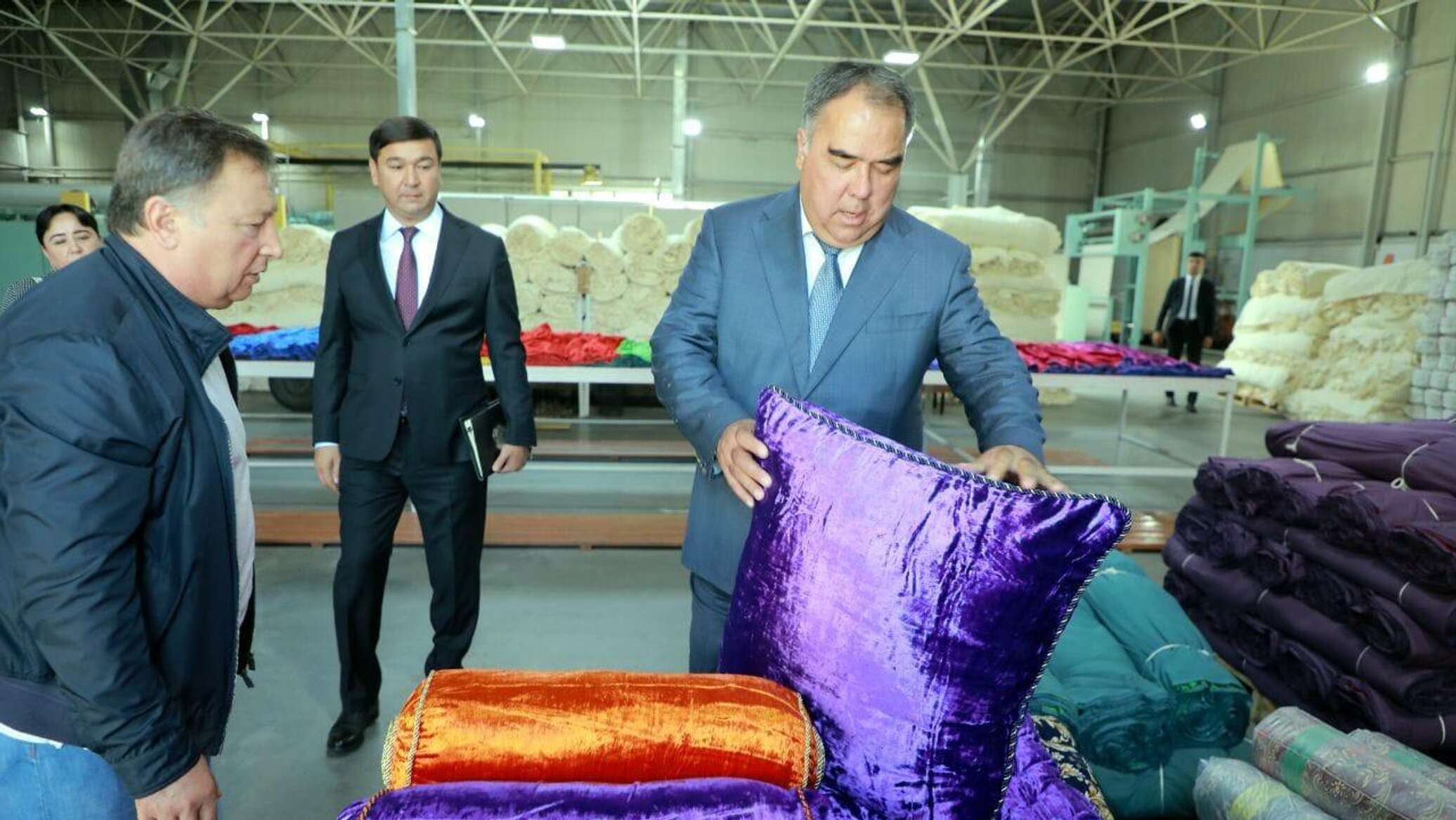 Таджикский атлас: купить недорого