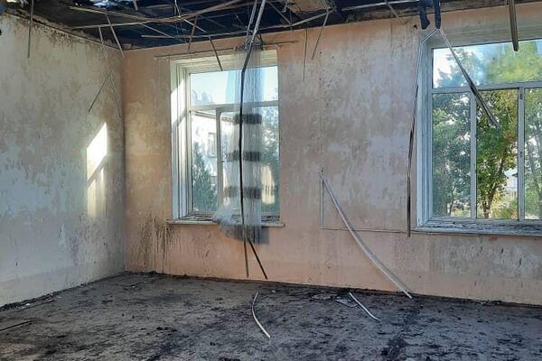 Последствия пожара в Худжандском университете
 - Sputnik Таджикистан
