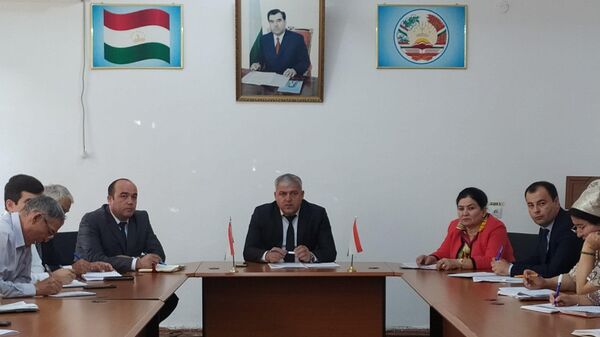 В Хатлоне прошло заседание по улучшению качества образования в регионе - Sputnik Таджикистан