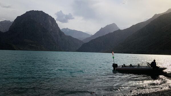 Озеро Искандеркуль в Таджикистане - Sputnik Тоҷикистон