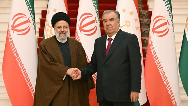 Президент Ирана Ибрахим Раиси и президент Таджикистана Эмомали Рахмон - Sputnik Таджикистан