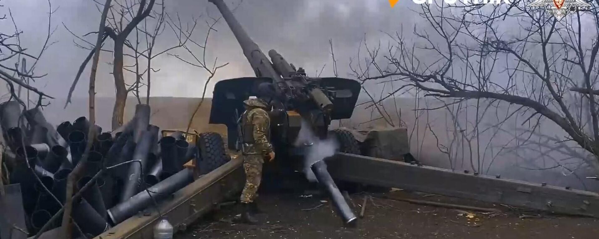 Russian artillerymen hit the positions of the Ukrainian Armed Forces with Msta-B howitzers in the Zaporozhye area - Sputnik Тоҷикистон, 1920, 12.11.2023