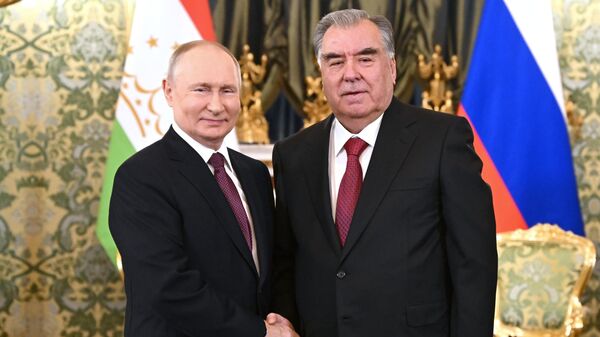 Встреча президентов России и Таджикистана Владимира Путина и Эмомали Рахмона - Sputnik Таджикистан