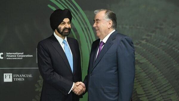 Президент Таджикистана Эмомали Рахмон встретился с президентом Группы Всемирного банка Аджаем Бангой - Sputnik Тоҷикистон
