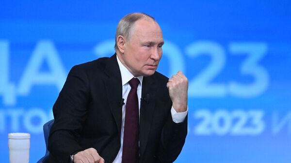 Прямая линия и большая пресс-конференция президента РФ В. Путина - Sputnik Таджикистан
