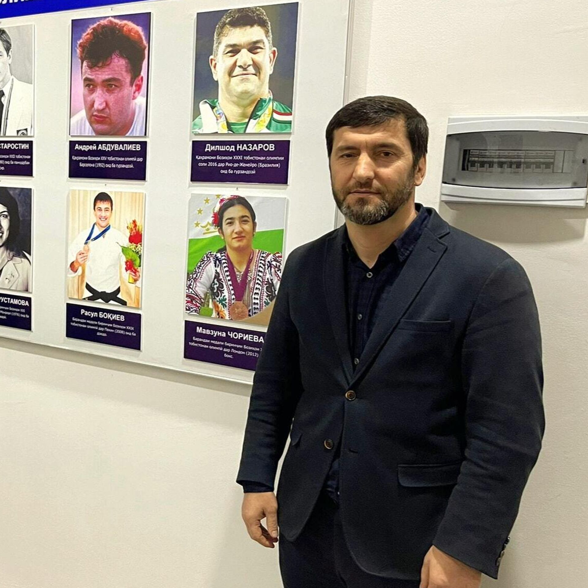Известный таджикский борец вольного стиля открыл спортивный клуб в Польше