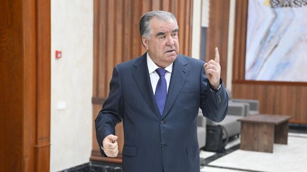Президент Таджикистана Эмомали Рахмон - Sputnik Тоҷикистон