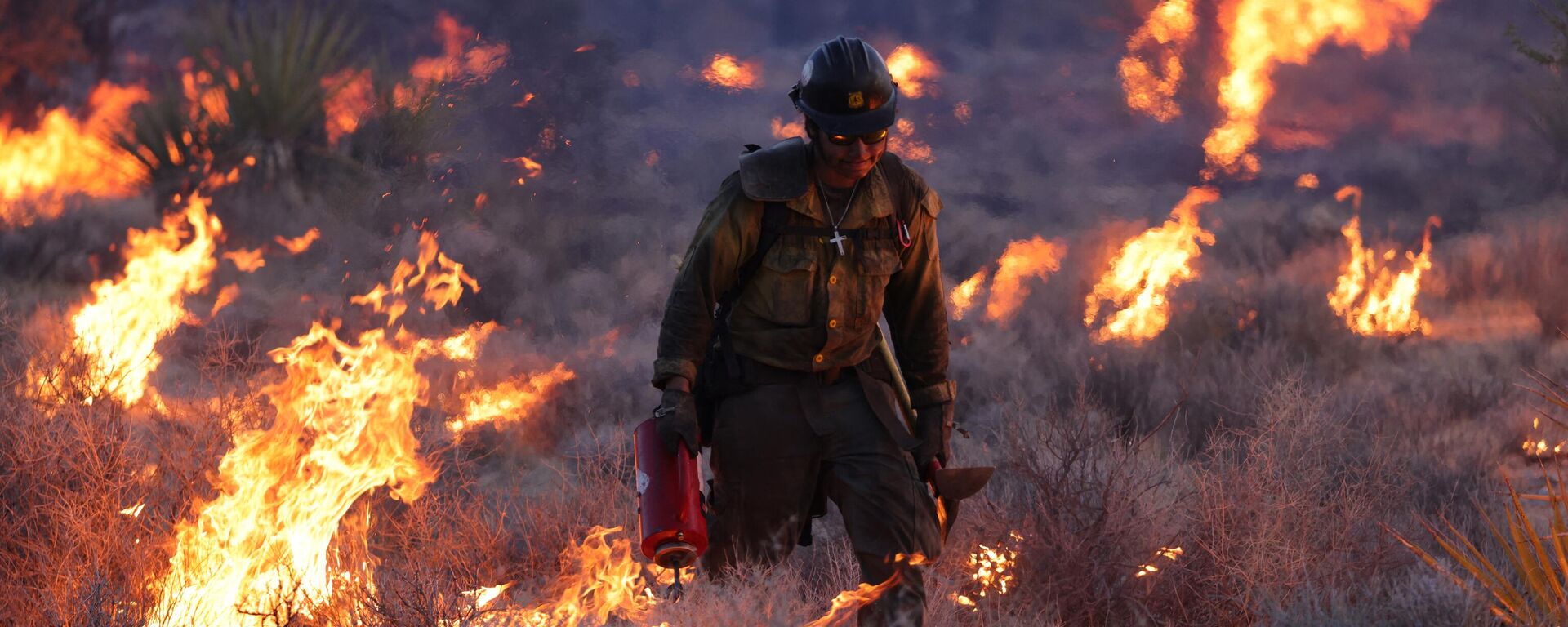 Сильный пожар в заповеднике Мохаве в Калифорнии, США, 31 июля 2023 года - Sputnik Таджикистан, 1920, 28.12.2023