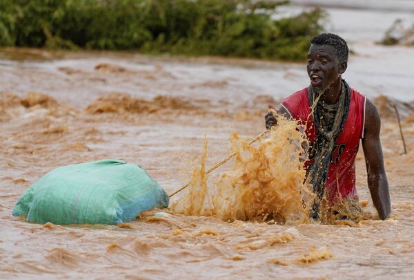 В феврале 2023 года наводнения унесли жизни 2156 человек в 14 странах Африки. - Sputnik Таджикистан