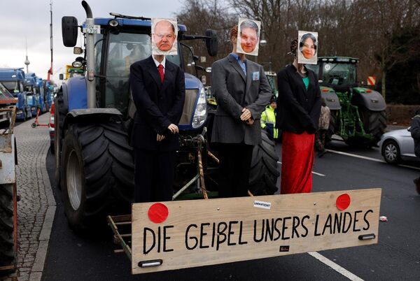 Акция протеста фермеров и водителей грузовиков в Берлине, Германия - Sputnik Таджикистан