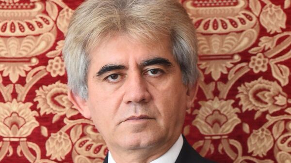 Абдуфаттох Шарифзода, пресс-секретарь президента Таджикистана - Sputnik Тоҷикистон