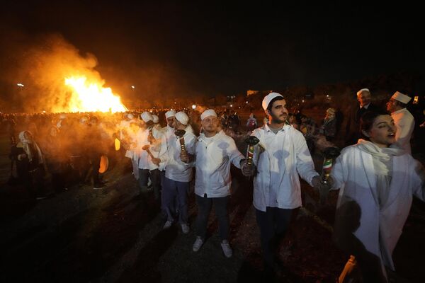 Саде - это праздник в честь огня и победы над силами тьмы, морозами и холодами. - Sputnik Таджикистан