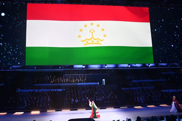 Поддержать таджикскую делегацию в Казань прибыл президент Таджикистана Эмомали Рахмон. - Sputnik Таджикистан