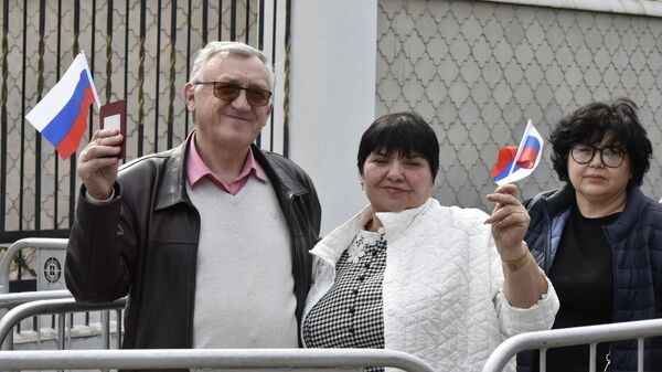 В Таджикистане голосуют на выборах президента РФ - Sputnik Таджикистан