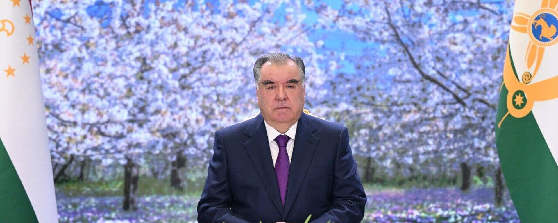 Президент Таджикистана Эмомали Рахмон - Sputnik Таджикистан, 1920, 20.03.2024