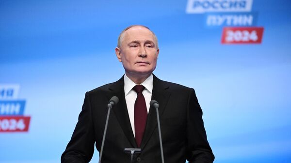 В. Путин встретился с доверенными лицами в избирательном штабе. - Sputnik Таджикистан