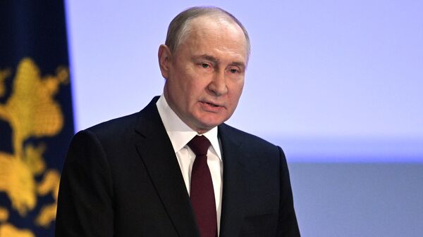 Президент Владимир Путин принял участие в ежегодном расширенном заседании коллегии МВД - Sputnik Тоҷикистон