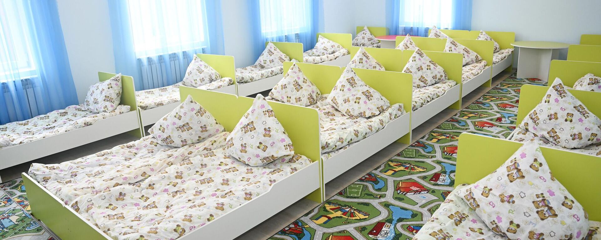 Кроватки в детском саду. Иллюстративное фото - Sputnik Таджикистан, 1920, 02.08.2025