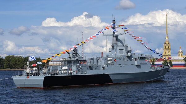 Подготовка ко Дню ВМФ в Санкт-Петербурге - Sputnik Таджикистан