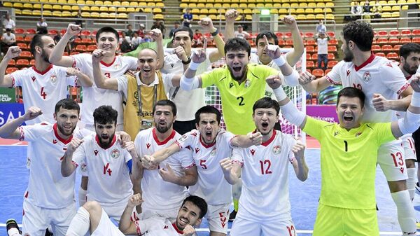 Сборная Таджикистана по футзалу вышла в полуфинал Кубка Азии-2024 - Sputnik Таджикистан