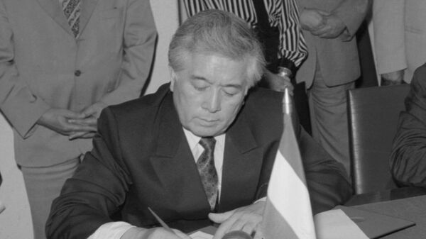 Первый вице-премьер Таджикистана Юрий Поносов - Sputnik Таджикистан