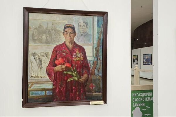 В Национальном музее Таджикистана  открыта выставка Никто не забыт и ничто не забыто. - Sputnik Тоҷикистон
