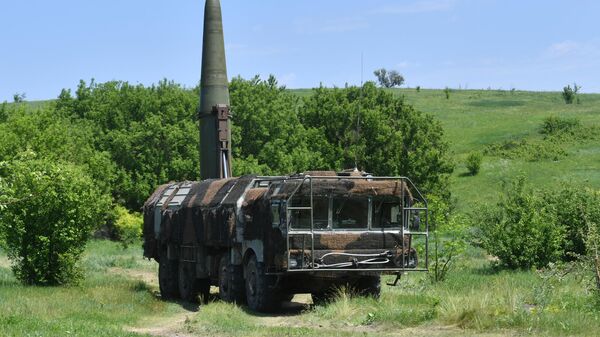 Оперативно-тактический ракетный комплекс Искандер М. - Sputnik Таджикистан