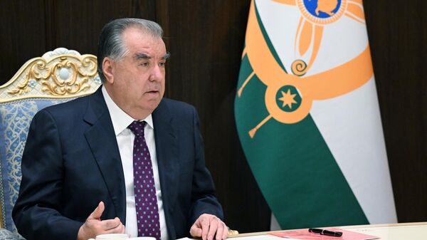 Эмомали Рахмон провел кадровые перестановки - Sputnik Таджикистан