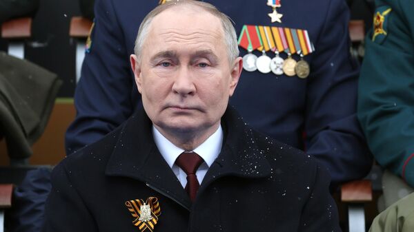 Президент Владимир Путин принял участие в параде Победы в Москве - Sputnik Таджикистан