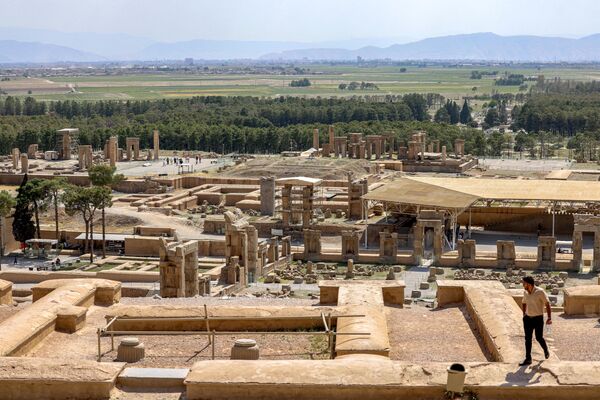 Персеполис был забыт до того, как его случайным образом не нашли европейские путешественники и археологи. - Sputnik Таджикистан