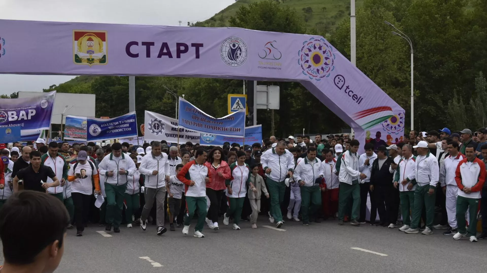В Душанбе прошел международный полумарафон ONE RUN