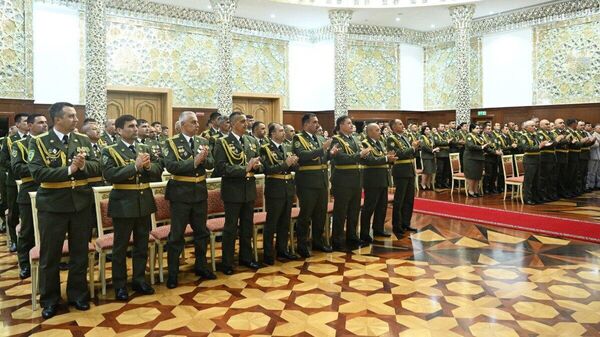 Вручение государственных наград и воинских званий по случаю 30-летия создания Пограничных войск Республики Таджикистан - Sputnik Таджикистан