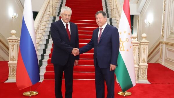 Двусторонняя встреча Министров внутренних дел Таджикистана и Российской Федерации - Sputnik Таджикистан