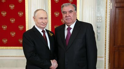 Президент РФ Владимир Путин и президент Таджикистана Эмомали Рахмон