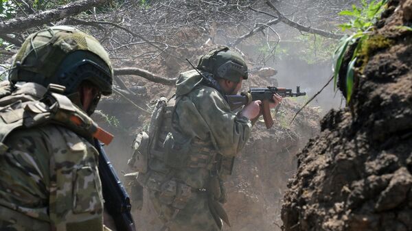 Подготовка штурмовых подразделений группировки войск Запад - Sputnik Таджикистан