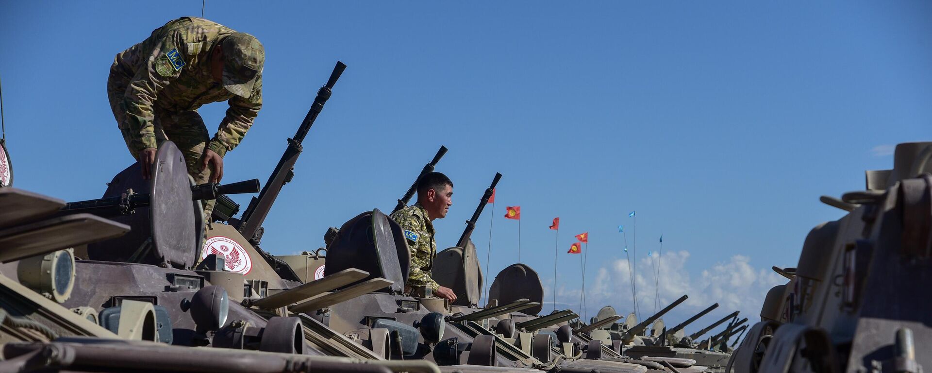 Военнослужащие на военной технике во время учений ОДКБ. Архивное фото - Sputnik Таджикистан, 1920, 03.09.2024