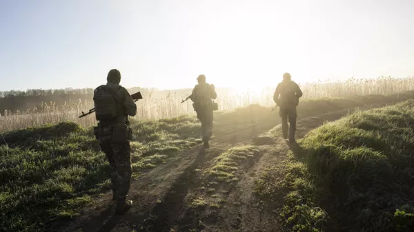 Украинские военнослужащие. Архивное фото  - Sputnik Тоҷикистон