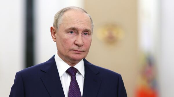 Видеообращение президента Владимира Путина. Архивное фото - Sputnik Тоҷикистон