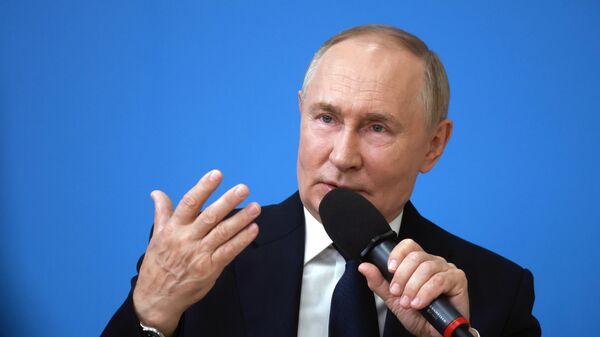 Рабочая поездка президента Владимира Путина в Тыву  - Sputnik Тоҷикистон