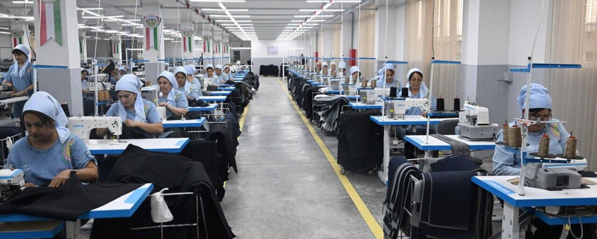 Швейное предприятие ООО Лидер в городе Худжанд  - Sputnik Таджикистан, 1920, 12.10.2024