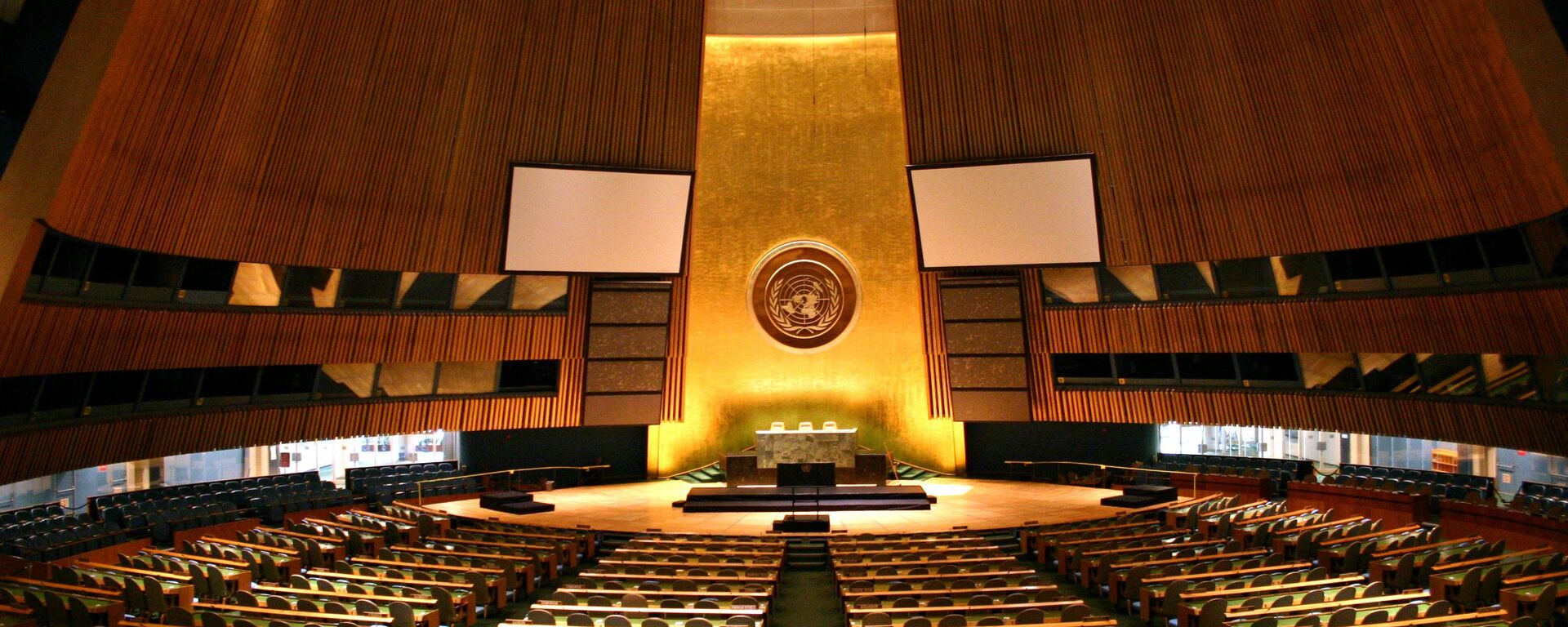 Зал Генеральной Ассамблеи ООН  - Sputnik Тоҷикистон, 1920, 13.09.2025